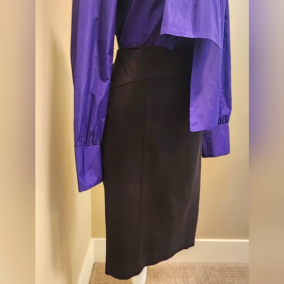 Banana Republic Side-Zip Skirt - Picture 3 of 5